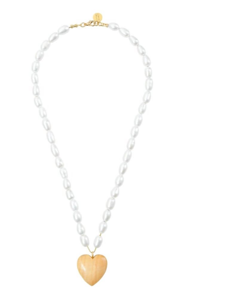 Front of a size one-size-fits-all Pearl Heart Necklace in Pine/Pearl in Pine/Pearl by Sophie Monet. | dia_product_style_image_id:331422